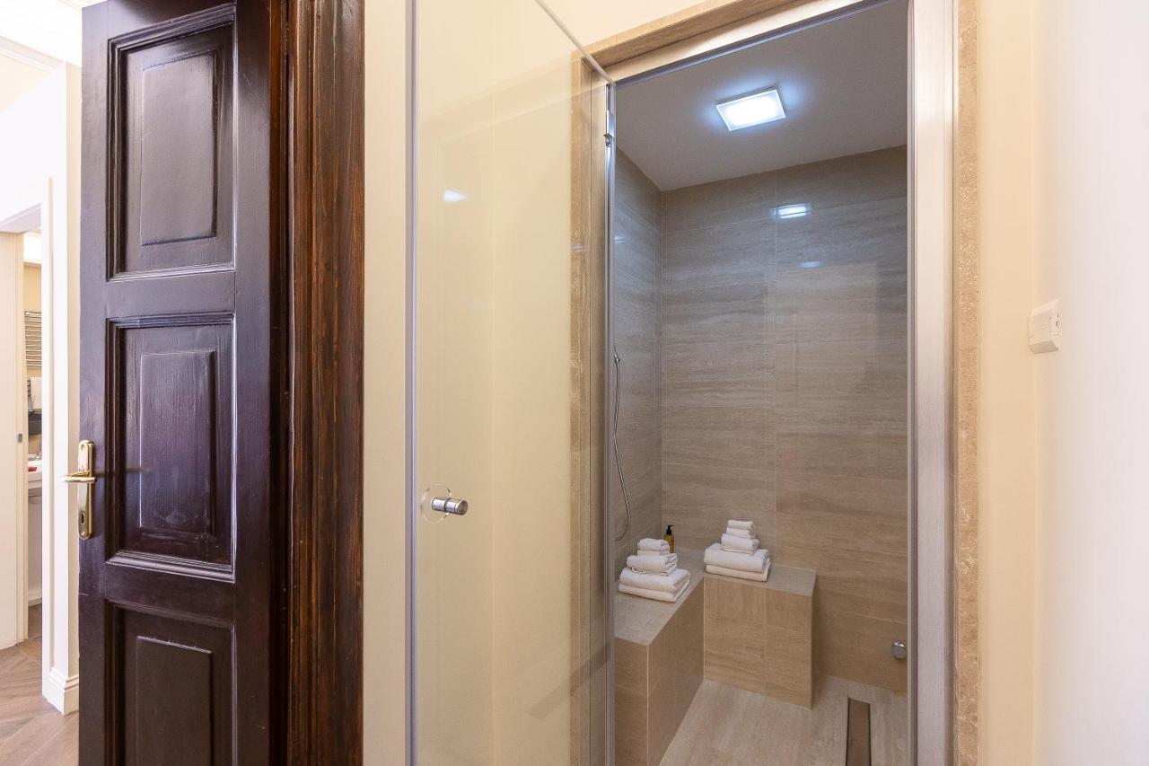 SPA Apartment Via Barberini Rom Exterior foto